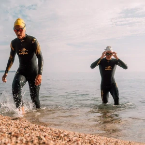 Sailfish zapůjčení neoprenu na týden s doručením na adresu